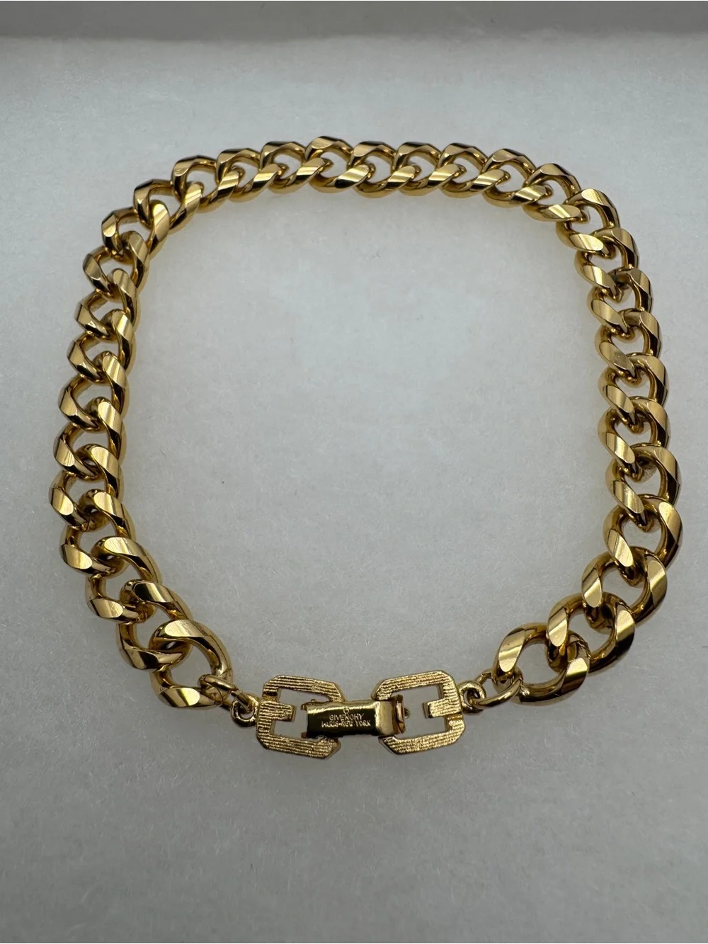 Givenchy Gold-Tone Curb Bracelet with Signature Link Clasp Size: 8.5 Unisex